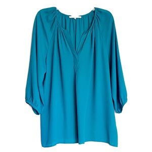 Blue 3/4 sleeve top size XL EUC